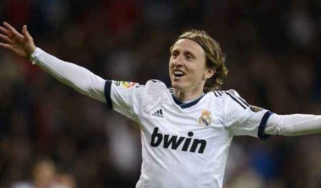 CBA球员最佳阵容提名：前三竞争激烈,（CBA最佳阵容提名揭晓：前三席位争夺白热化）