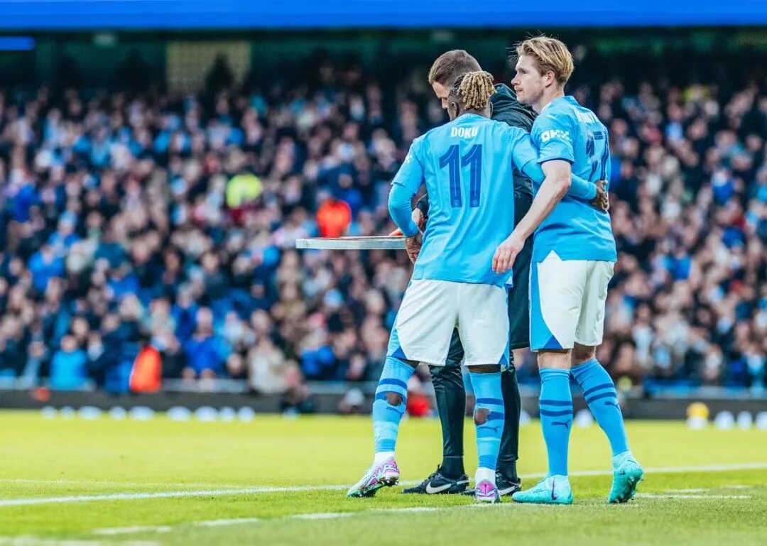 高风险高回报！凯尔特人欲10换1交易豪赌浓眉，组建四巨头冲冠（凯尔特人拟10换1豪赌浓眉，组建四巨头冲冠，风险与回报并存）