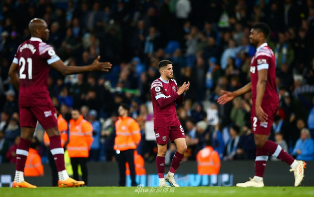 欧冠比赛战术分析：尤文图斯防守策略,（尤文图斯在欧冠的防守部署与战术解读）