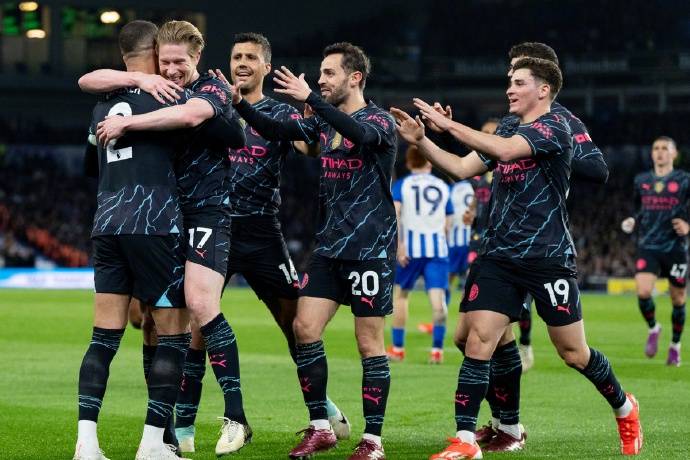 2026年世界杯阿根廷与葡萄牙分组，C罗与梅西将争夺冠军，竞争激烈，可能上演“火星撞地球”对决。（2026世界杯阿根廷同组葡萄牙：梅西C罗冲冠，巅峰对决一触即发）