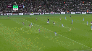 杜兰特谈得分里程碑：在这个年纪还能为球队做出贡献，心存感激（杜兰特谈得分里程碑：能在这个年纪继续帮助球队，我心怀感恩）