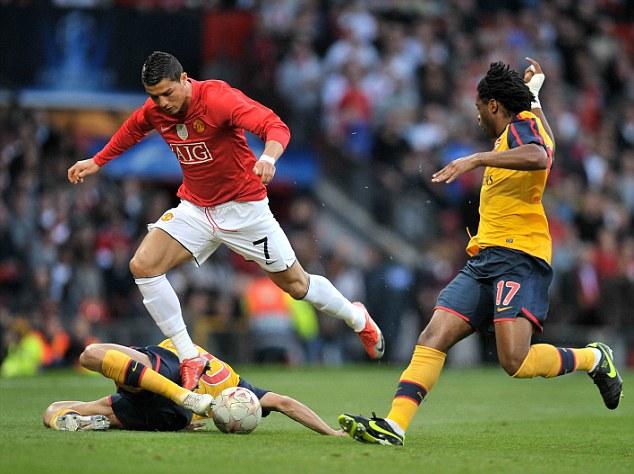 中超赛报：山东泰山主场战胜武汉三镇＂,（中超快讯：山东泰山主场力克武汉三镇）