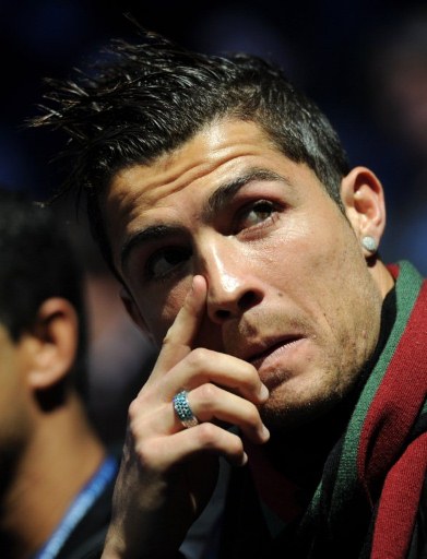 半场战报：皇马0-0埃尔切，姆巴佩失良机，银河战舰仅2射正（半场速报：皇马0-0埃尔切，姆巴佩错失良机，银河战舰上半场仅两次射正）