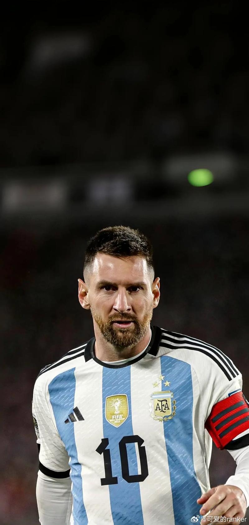 WTT总决赛名场面：王楚钦打服张本陈梦打哭早田 孙颖莎征服众人（WTT总决赛高光瞬间：王楚钦压制张本，陈梦令早田落泪，孙颖莎征服全场）